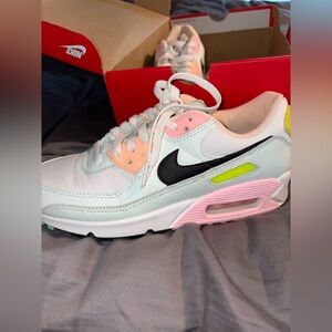 Women’s Air Max 90